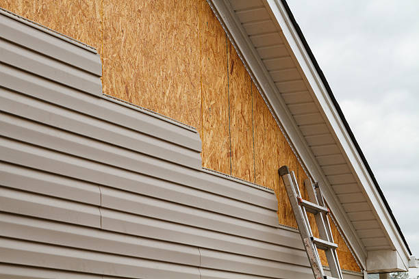 Professional Fiber Cement Siding technician working in Erie, CO